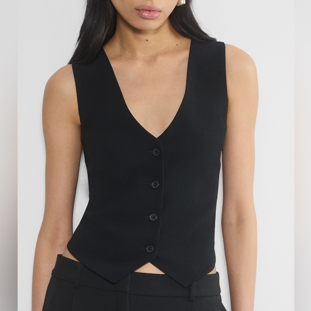 Babaton vest